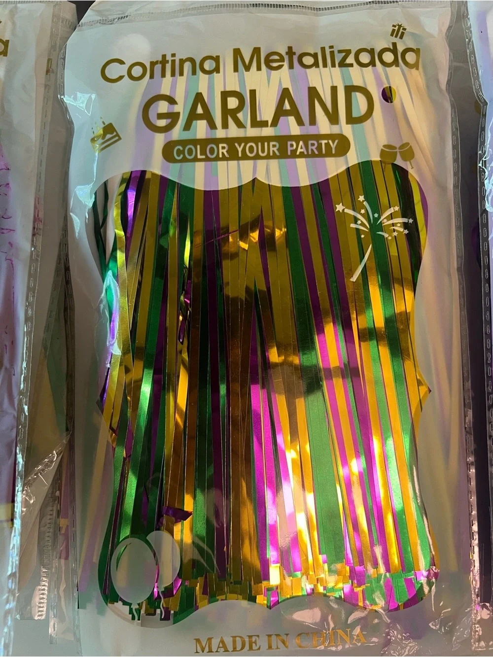N/A metallic garlands